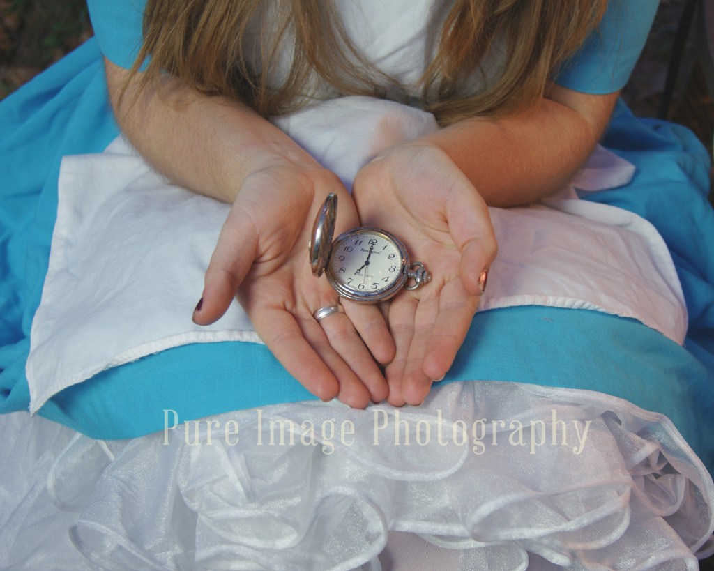 Alice in Wonderland Nightime Photo Shoot